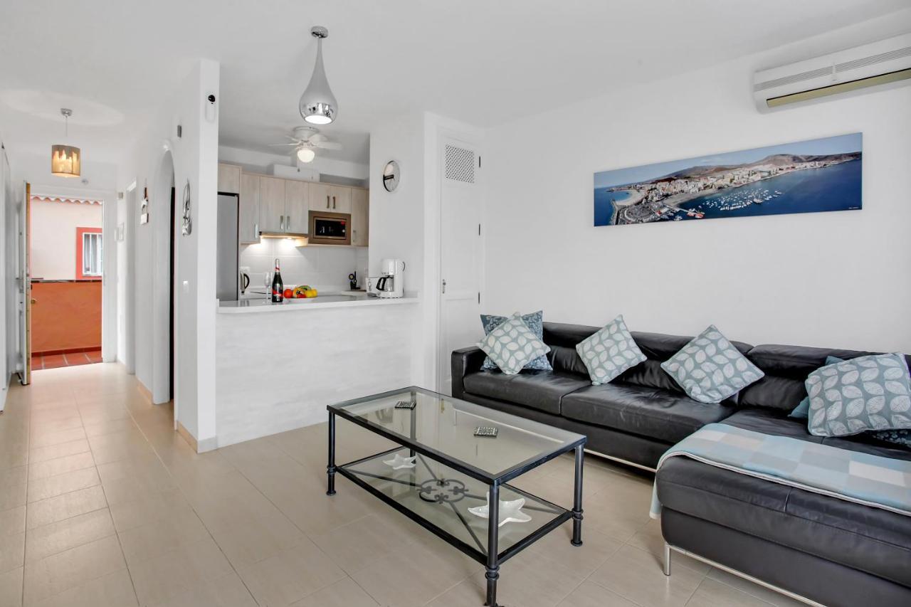 Top Floor, Sea View, Huge Terrace, Heated Pool, Garage Лос Кристианос Экстерьер фото